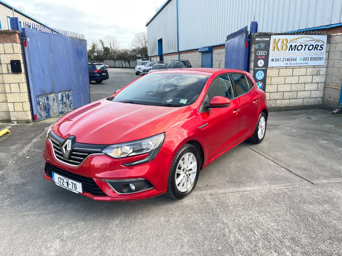 2017,Renault Megane Dynamq NAV DCi 1.5,Automatic - Image 1