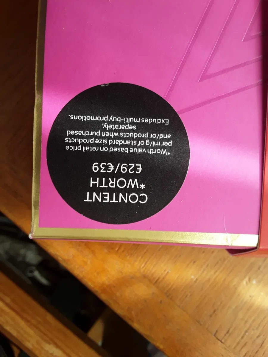 Brand new number seven five piece gift set - Image 2