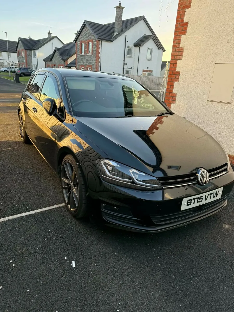 Volkswagen Golf 2015 - Image 1