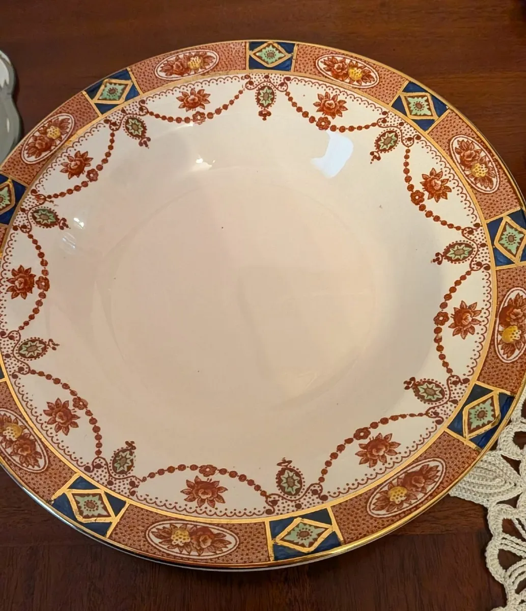 Ironstone 812 dinner service - Image 2