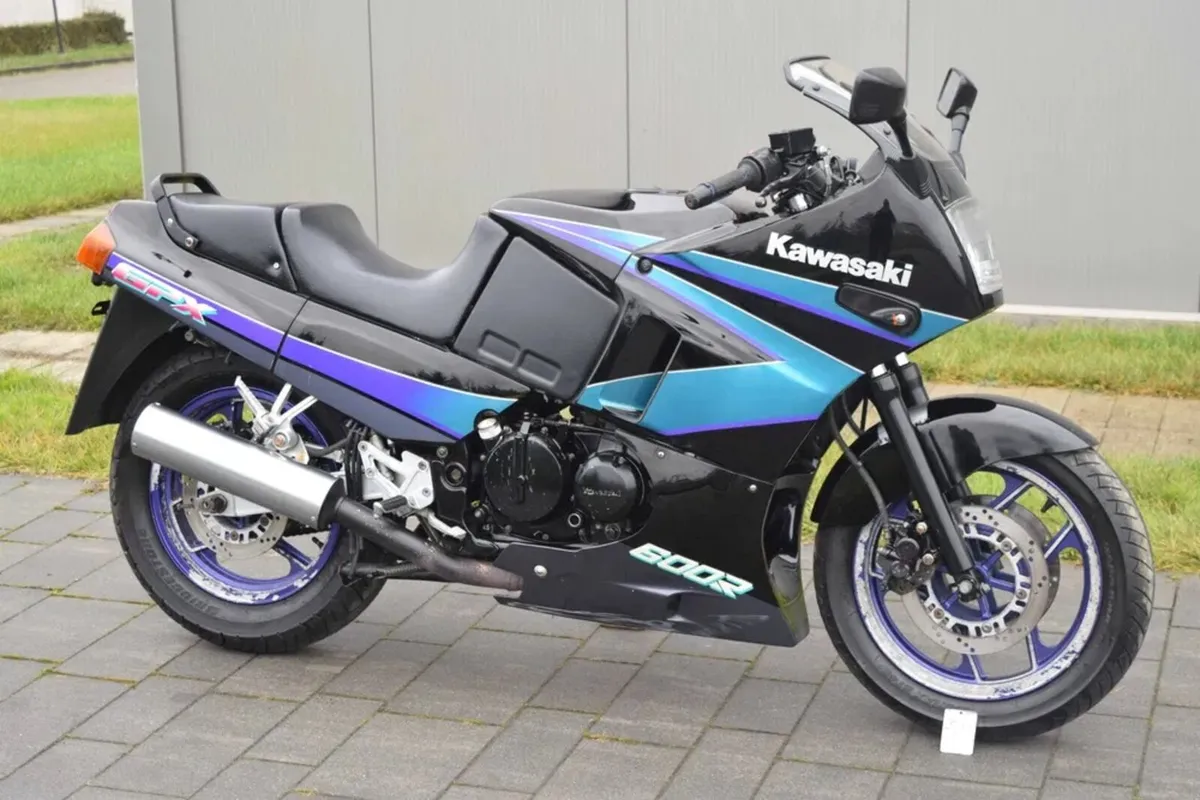 Kawasaki Gpx600 r Honda cb450 Cbr600f 1 - Image 1