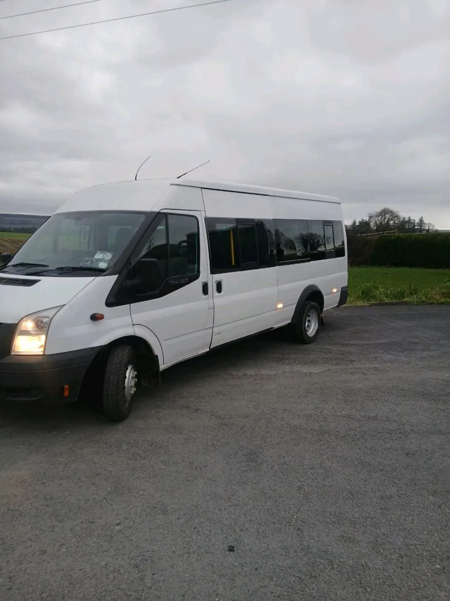 132 ford transit 16 seat new cvrt 08/26 - Image 2
