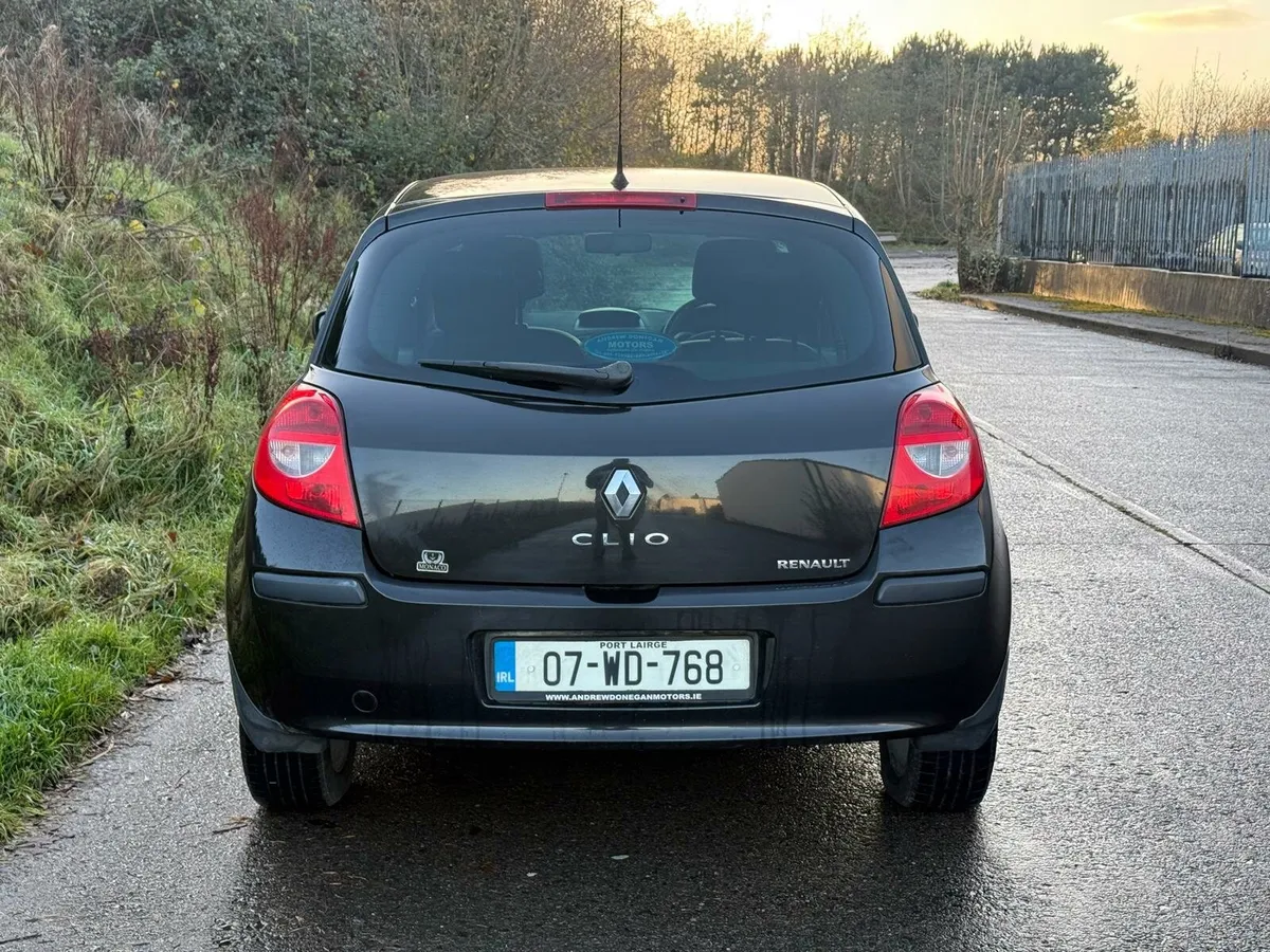 Renault Clio Monaco NCT TAX €1695 - Image 4