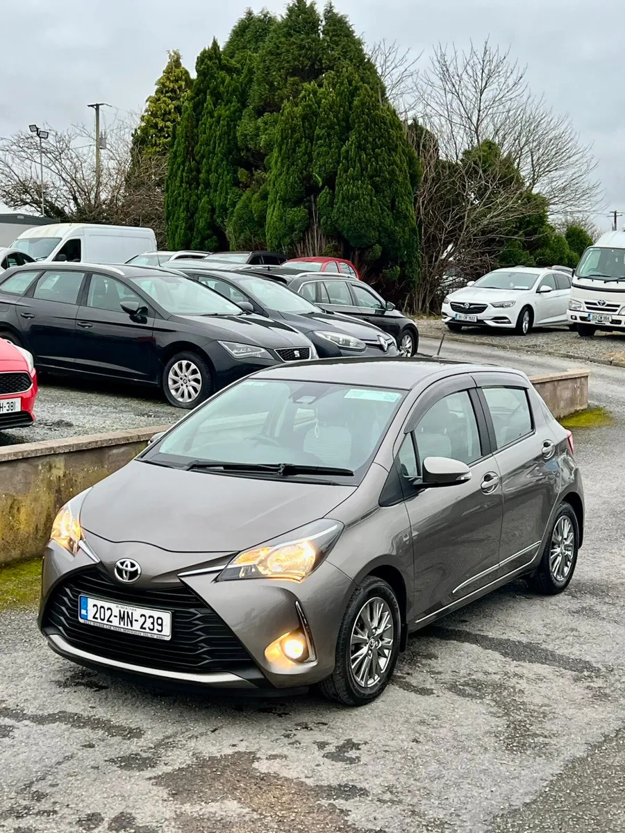 Toyota Yaris 2020 low low klms - Image 3