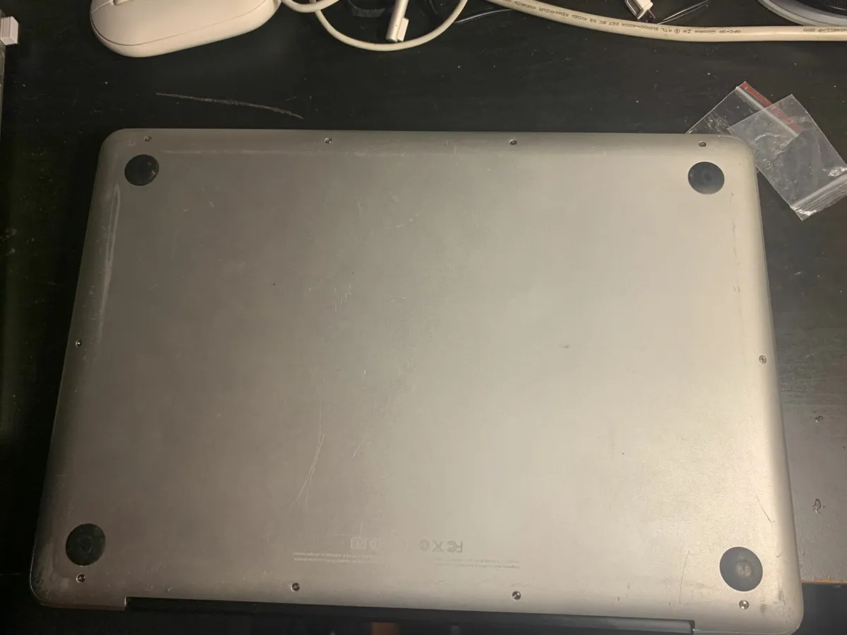 MacBook Pro 13 inch from mid 2010 - Image 2