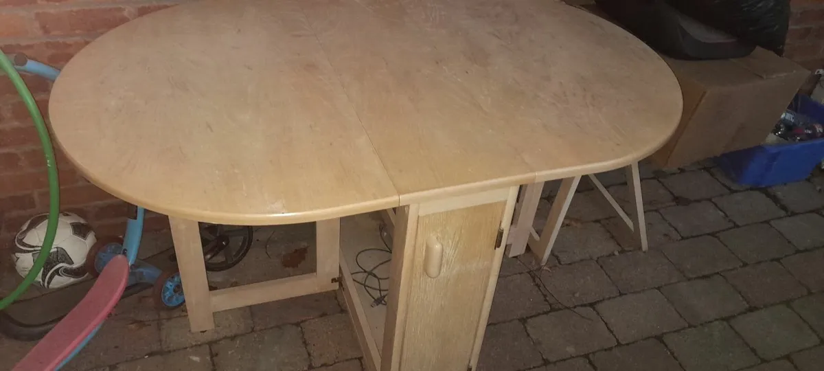 Garden furniture - Image 1