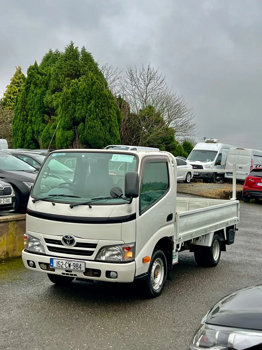 Toyota Dyna 2015 Twin wheel - Image 3