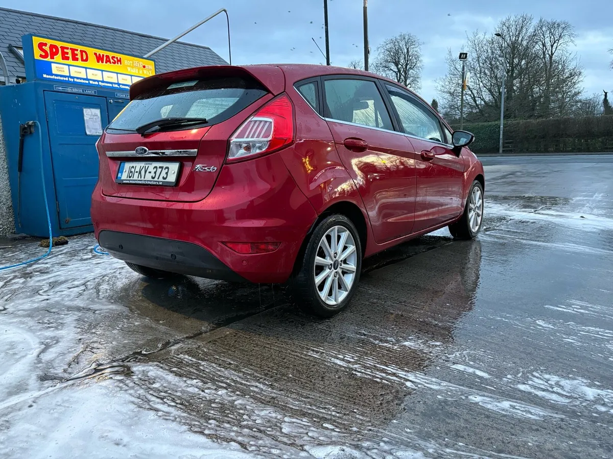 Ford fiesta - Image 4