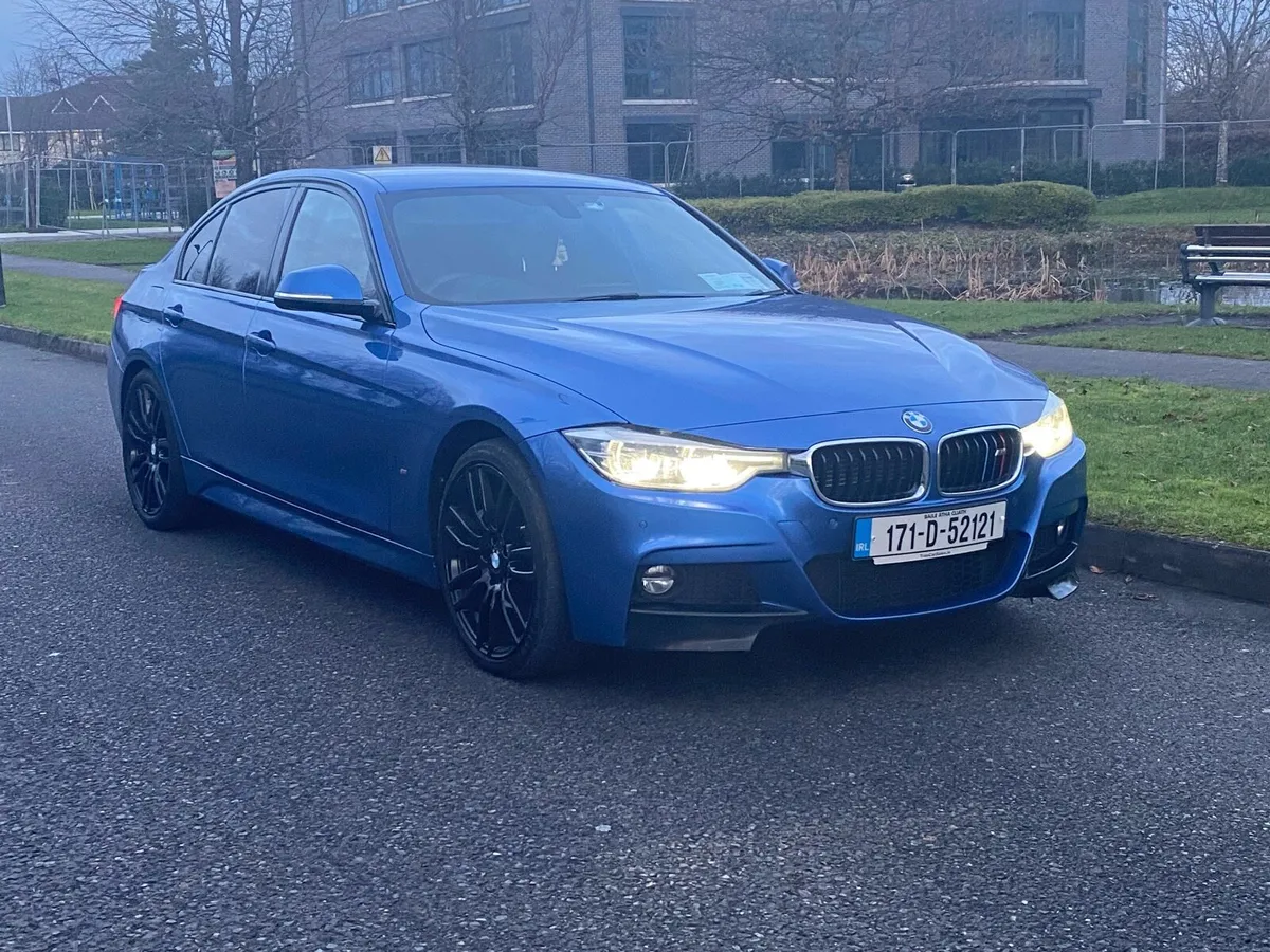 BMW 3 Series 330e - Image 2