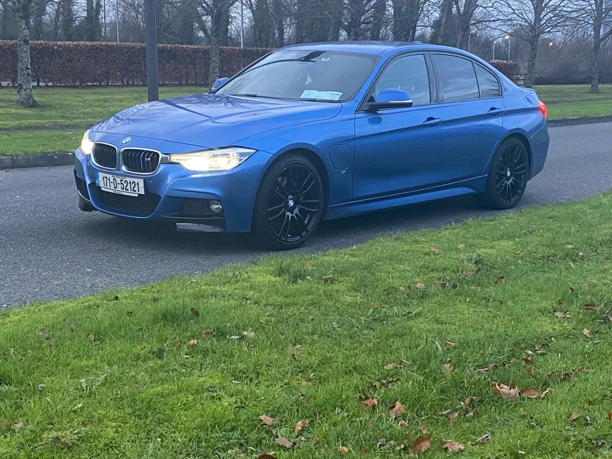 BMW 3 Series 330e - Image 4