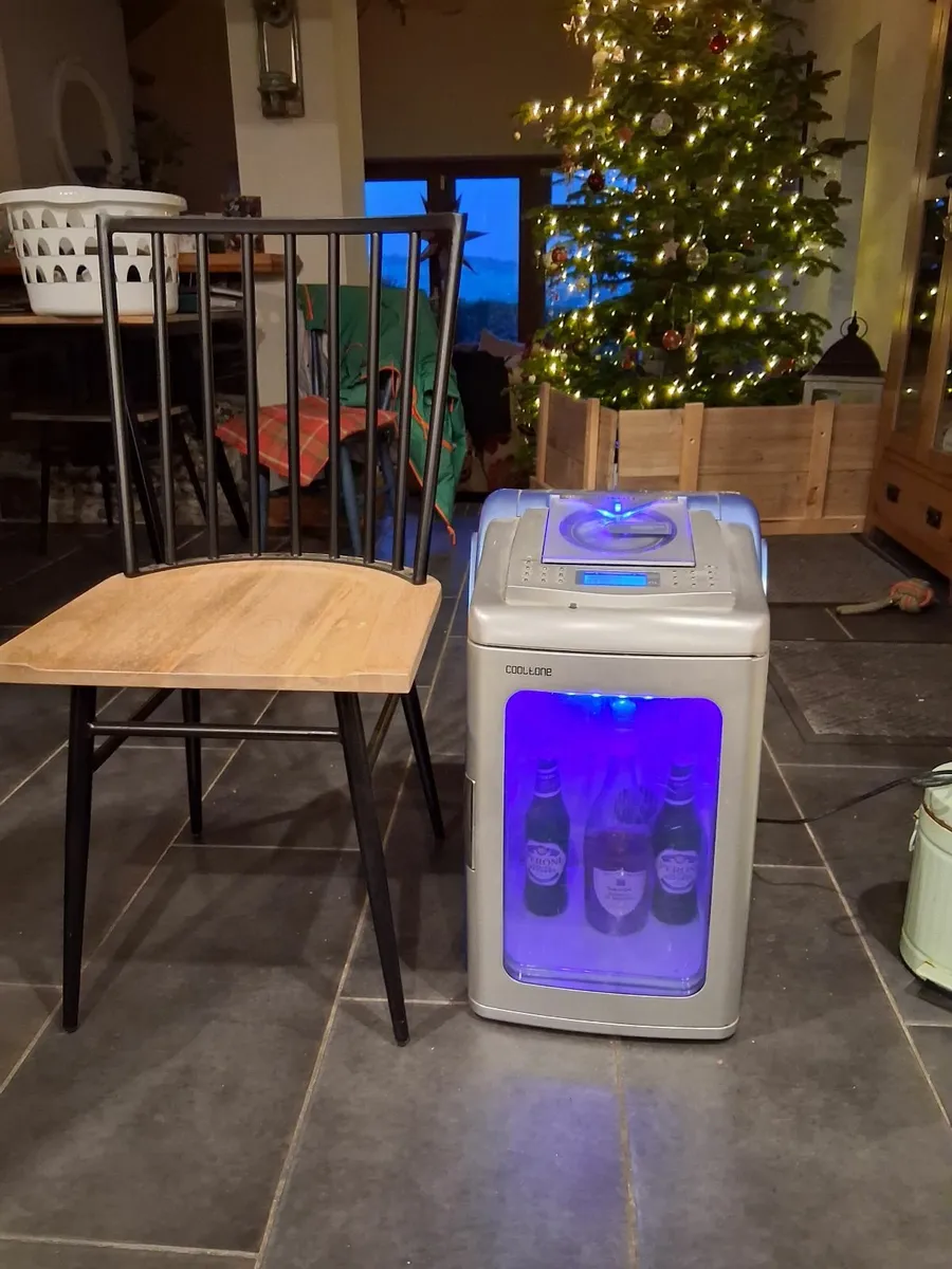 Mini fridge/CD/Radio - Image 4