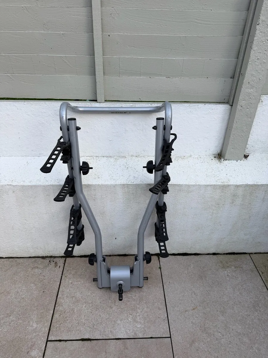 Thule Hangon Towbar Mounted 4-Bike Rack With Tilt - Image 4