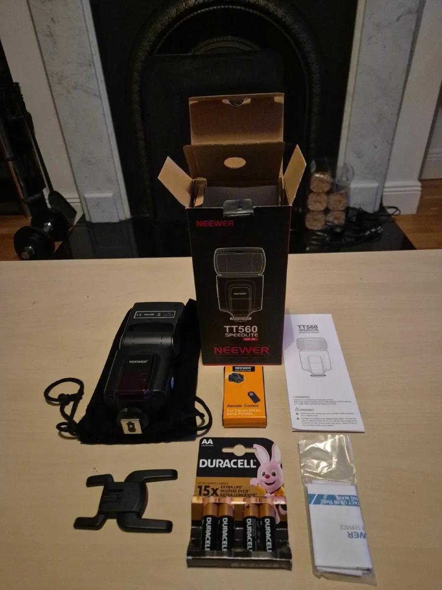 Neewer TT560 flash - Image 1