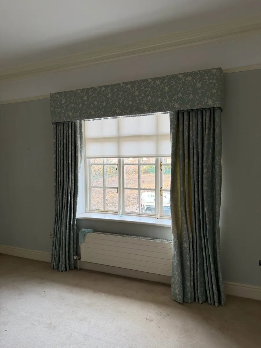 Curtains - Image 4