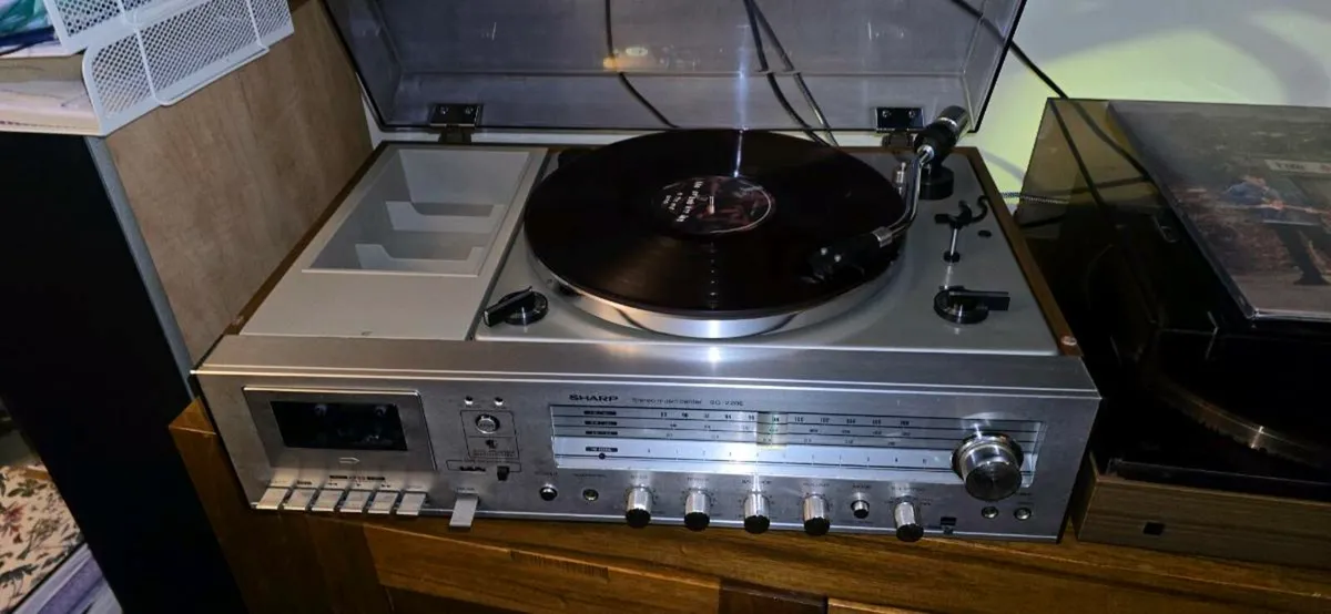 Vintage miusic centre - Image 2