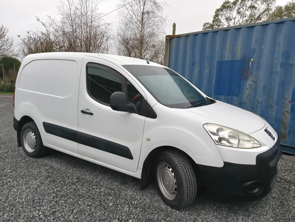 Peugeot Partner 2010 - Image 1