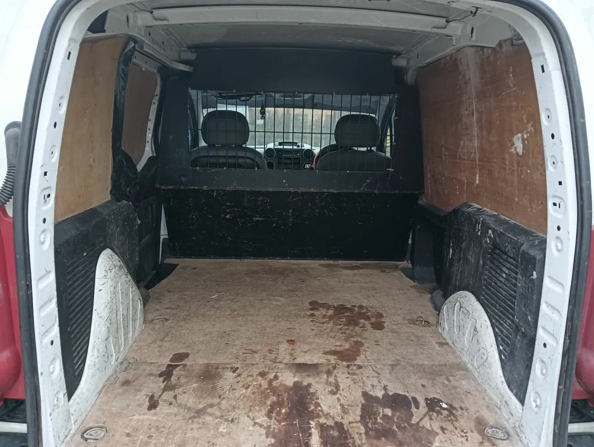 Peugeot Partner 2010 - Image 4