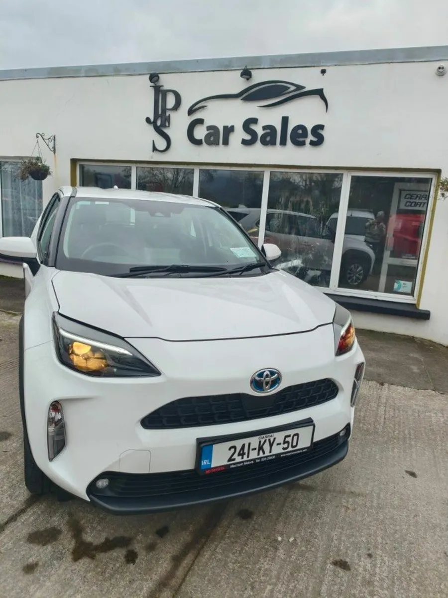 Toyota Yaris Cross 1.5 Hybrid Luna - Image 2
