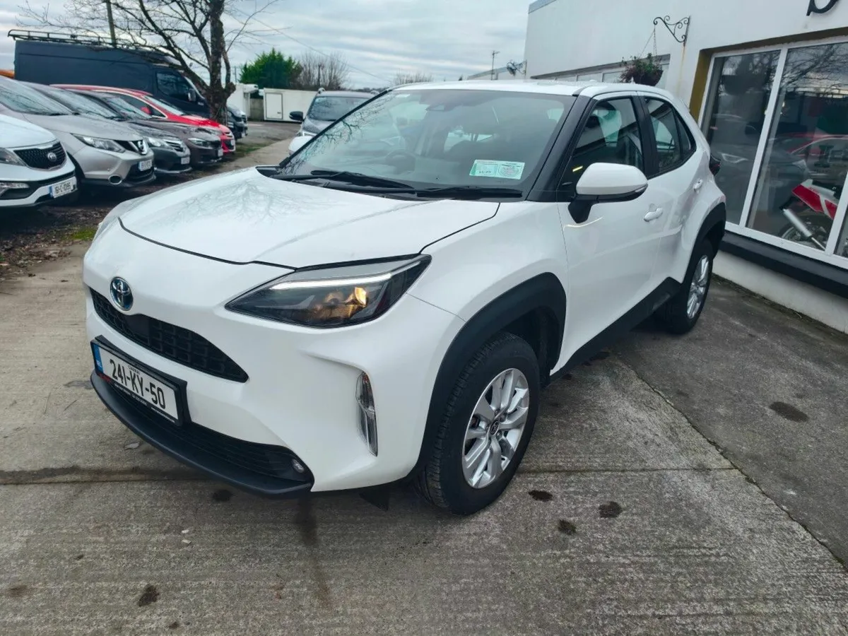 Toyota Yaris Cross 1.5 Hybrid Luna - Image 3