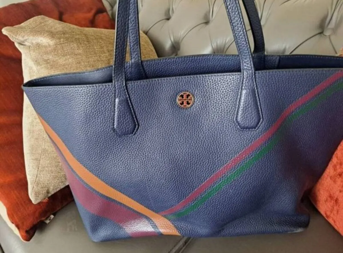 Tory Burch Tote bag
great condition - Image 1