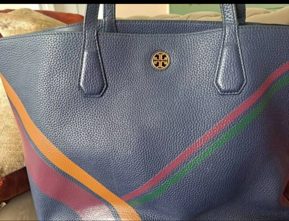 Tory Burch Tote bag
great condition - Image 2
