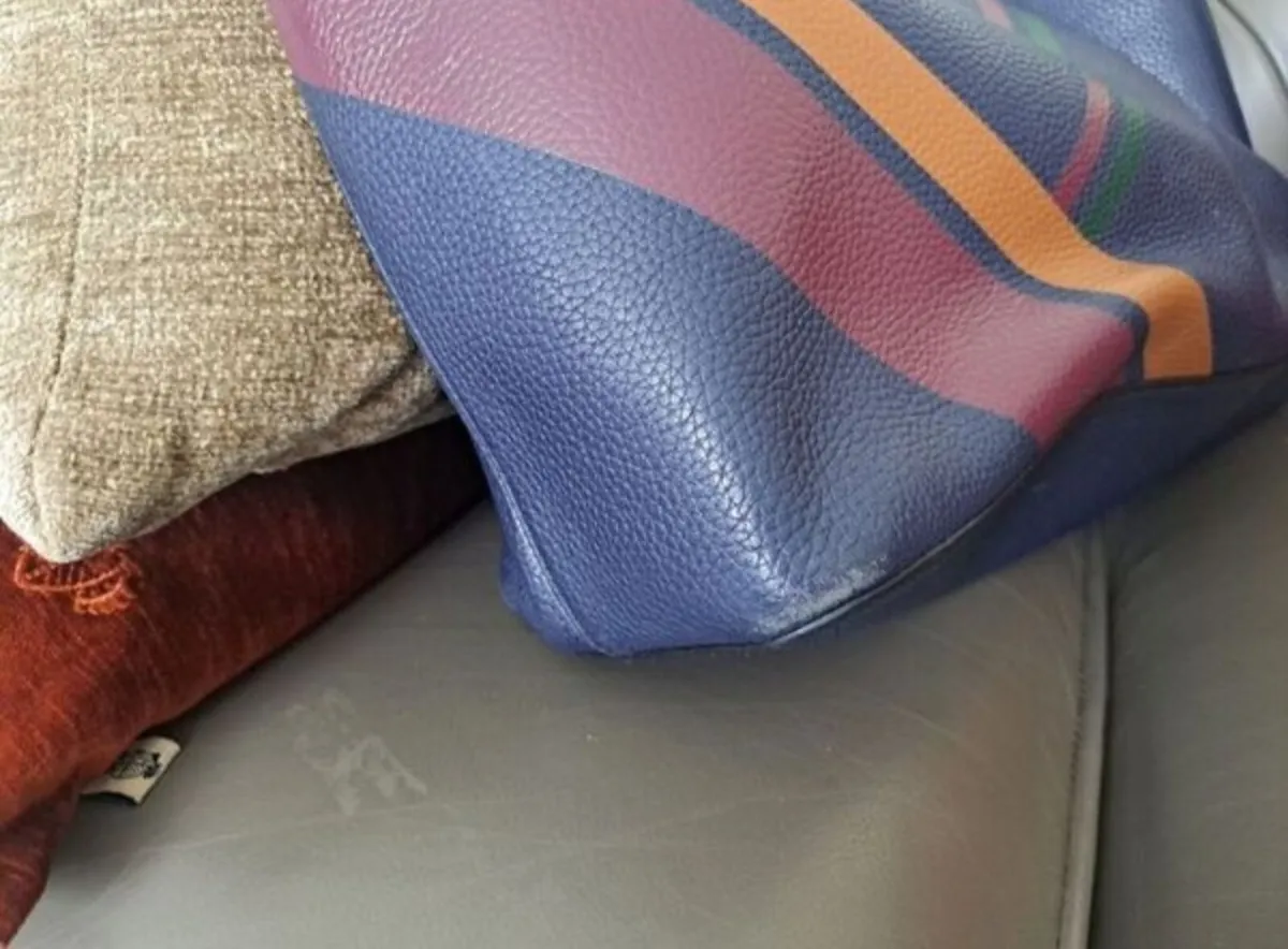 Tory Burch Tote bag
great condition - Image 4