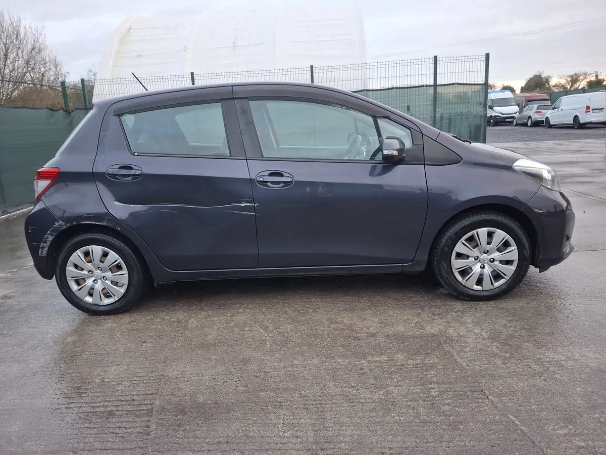 2012 Toyota Yaris 1.0 Petrol - Image 3