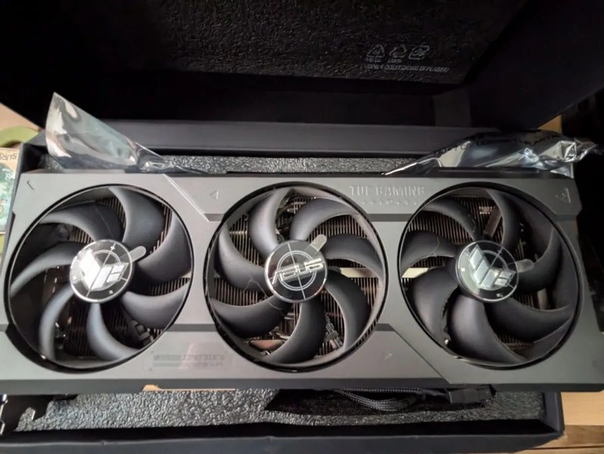 Asus Tuf Gaming Geforce Rtx 4090 Oc Edition 24gb - Image 3