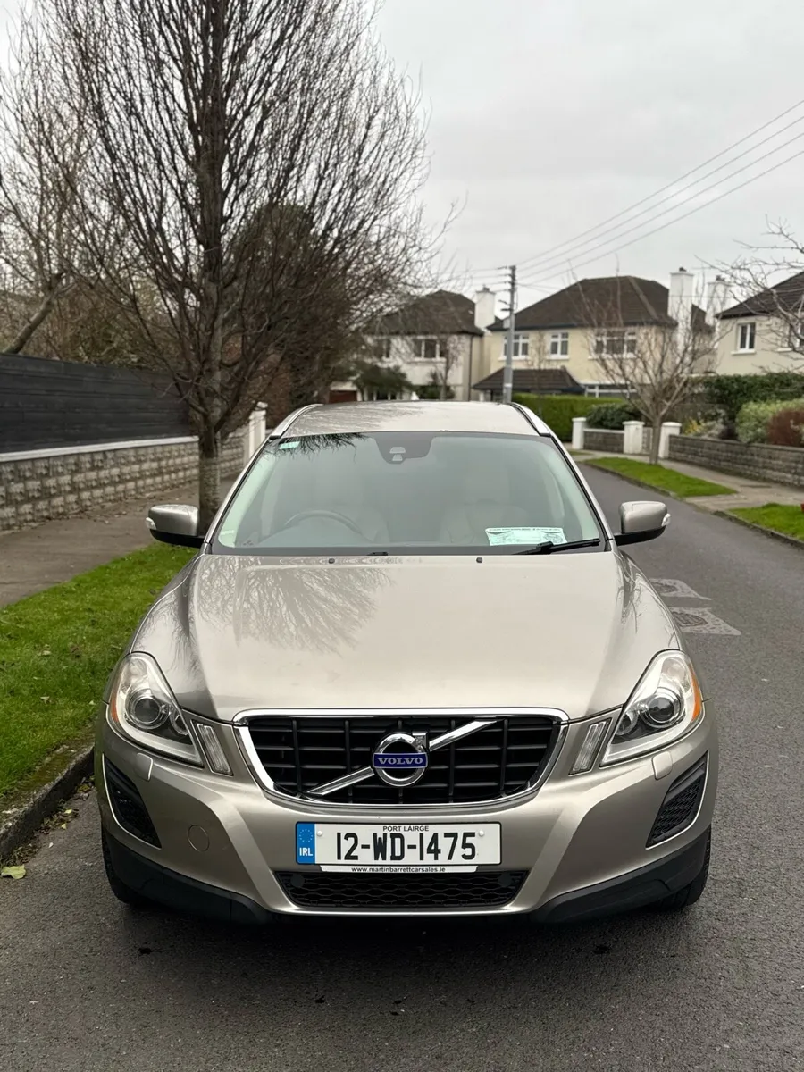 Volvo CX60 High Spec 2.4 diesel - Image 3