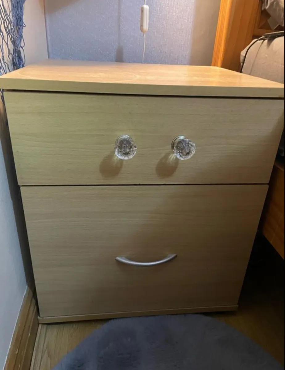 2 bed side tables - Image 2