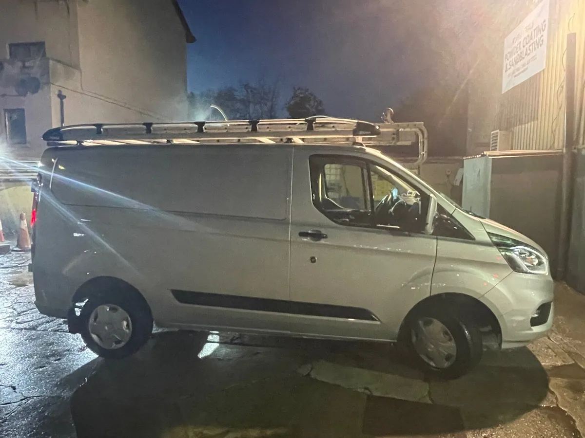 Ford Transit Custom 2023 - Image 3