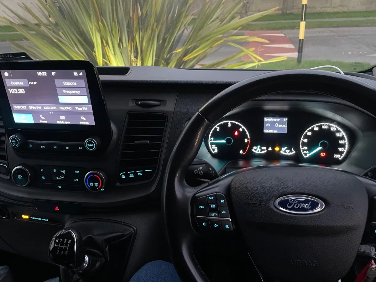 Ford Transit Custom 2023 - Image 4