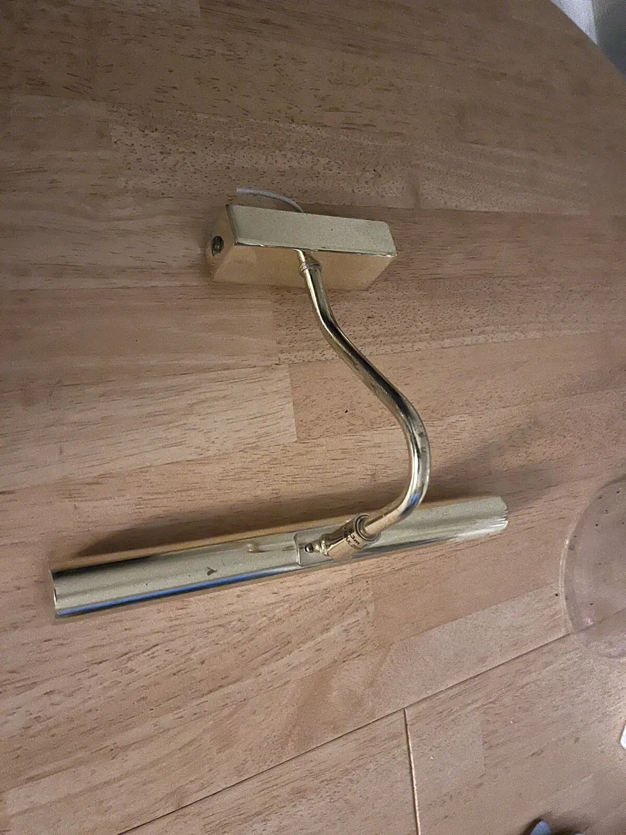 5 of BRASS PICTURE LIGHTS WALL LIGHTS - Image 1