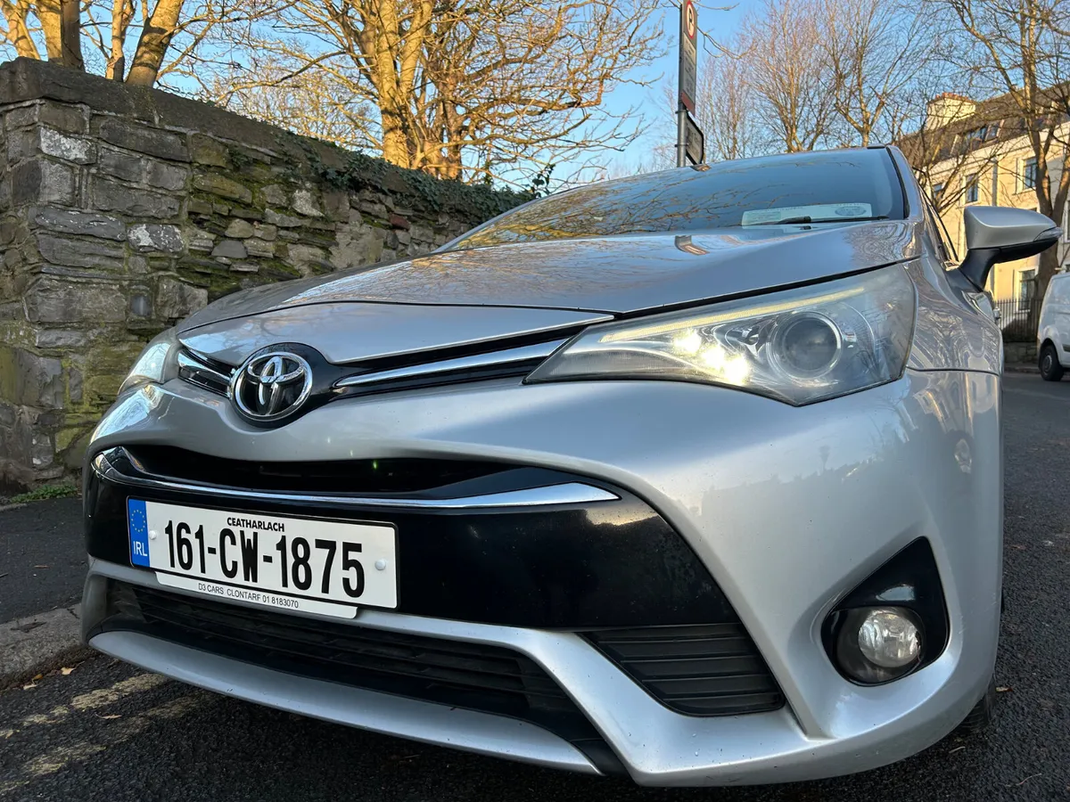 2016 TOYOTA AVENSIS TOURER PARKING CAMERA - Image 1