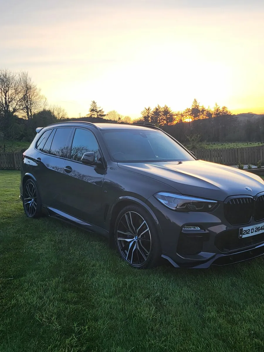 BMW X5 2021 - Image 1