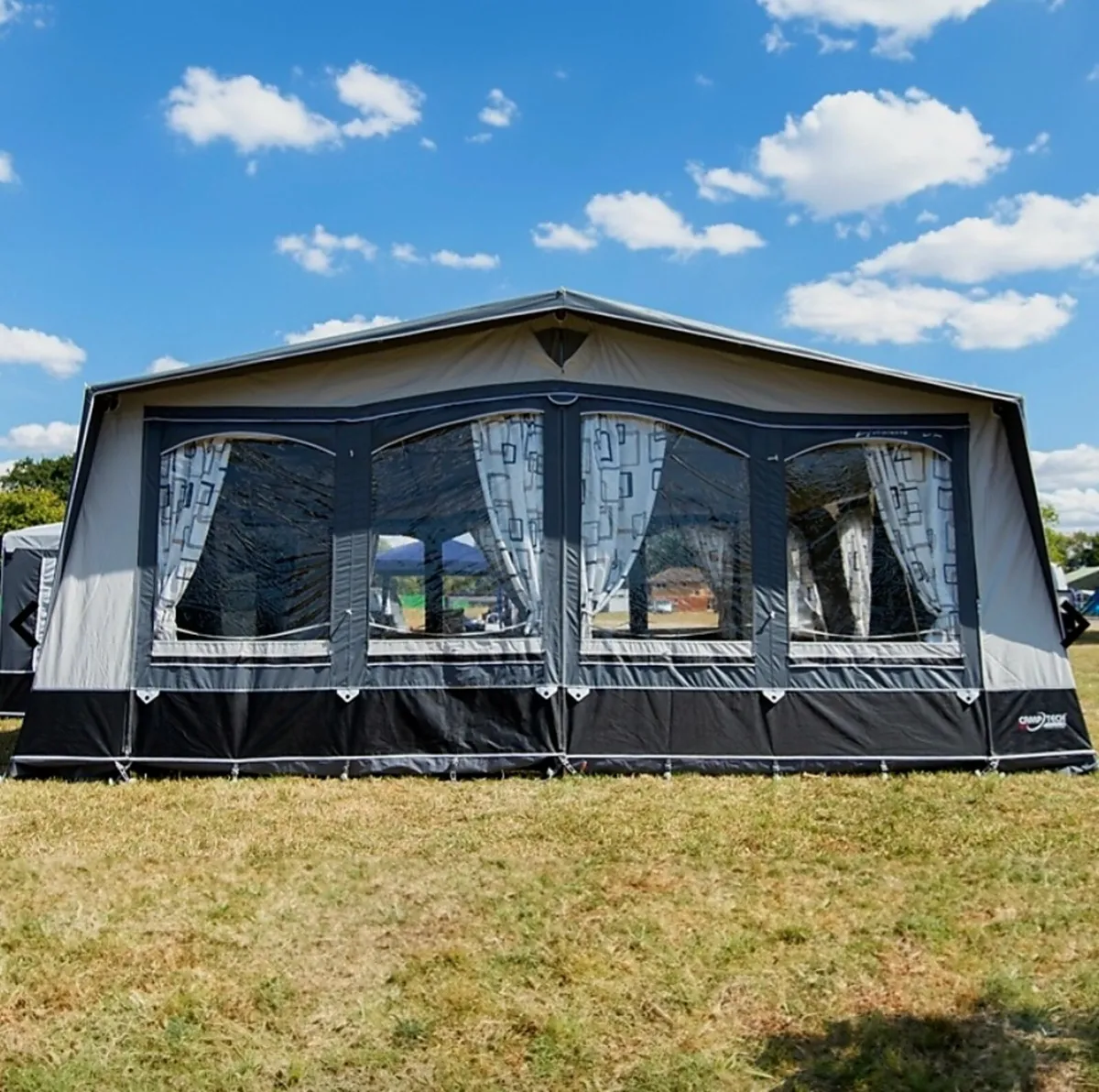 Caravan yawning for  sale - Image 1