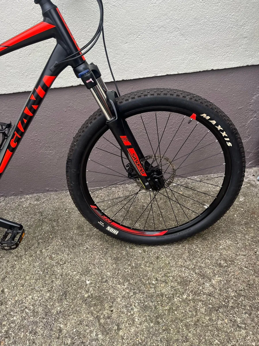 Giant Talon  Mountain bike. - Image 4