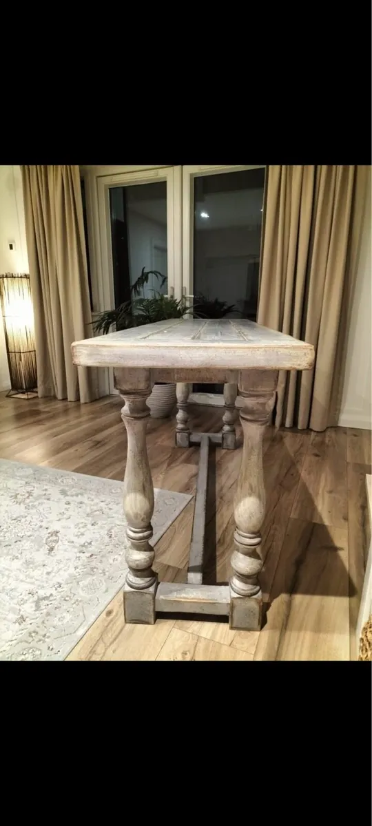 Console Table - Image 1