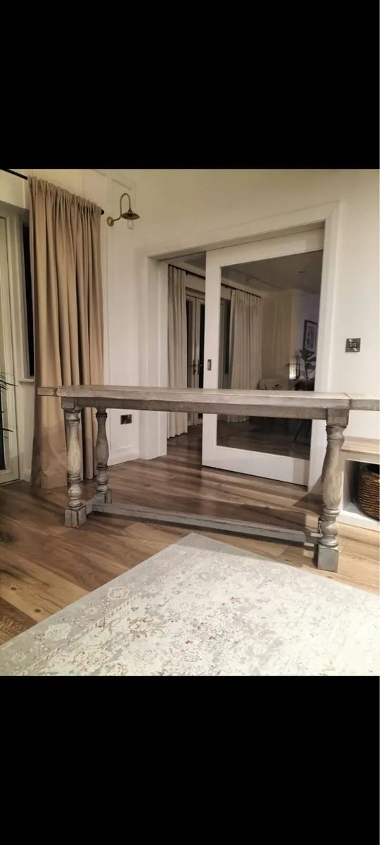Console Table - Image 2