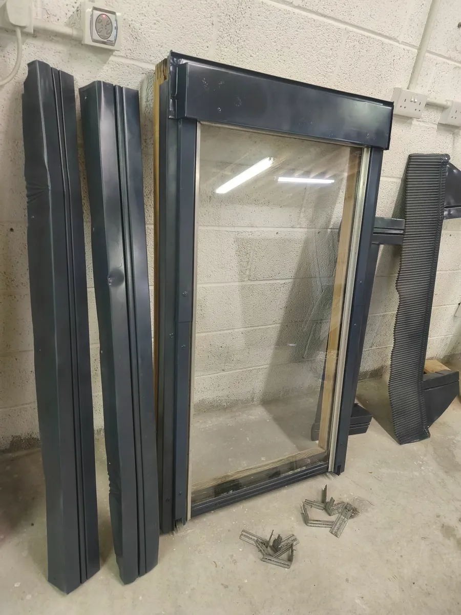 2 x Velux Windows 78cm x 140cm - Image 1