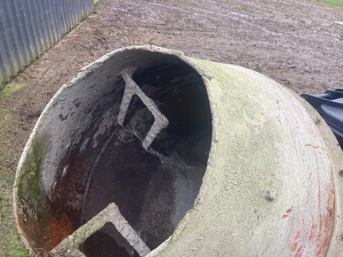 Cement Mixer - Image 3