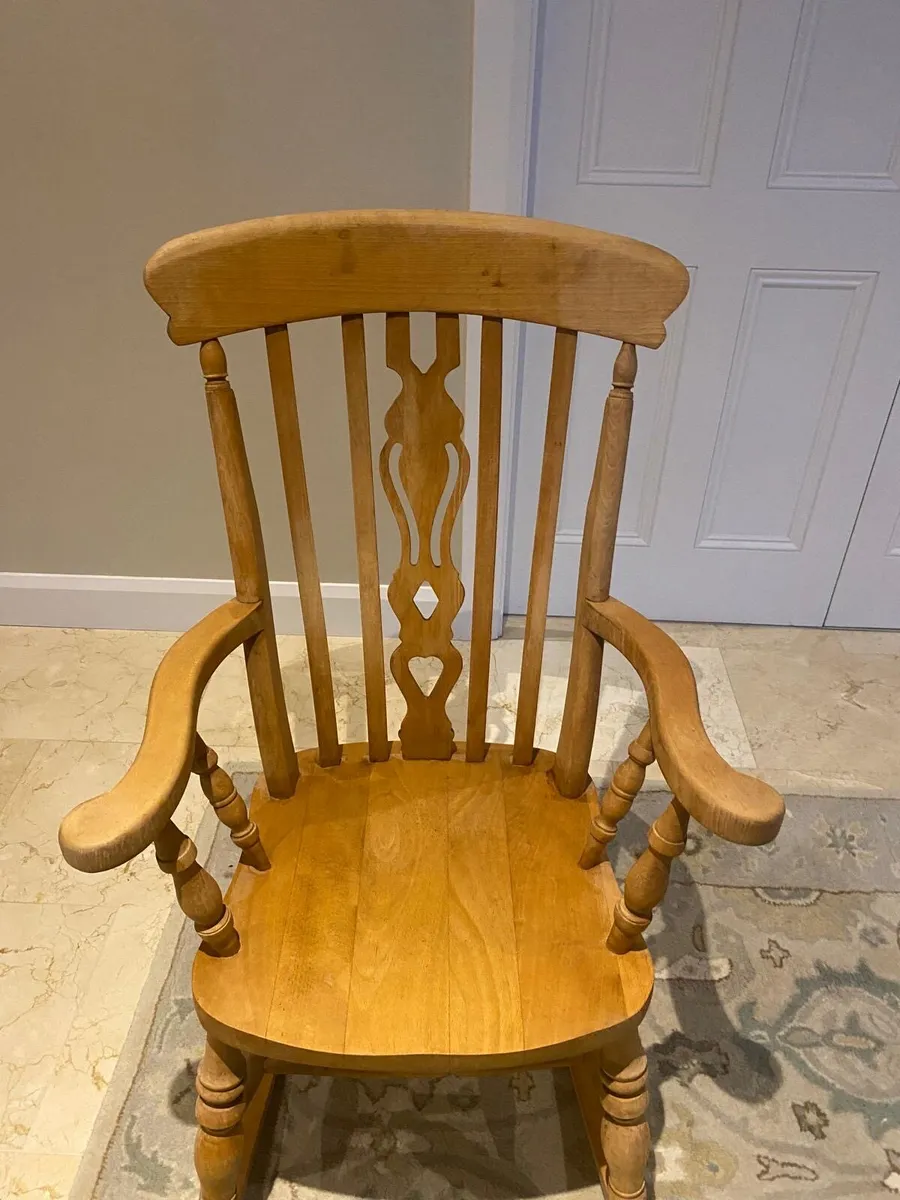 Traditional Windsor Style Rocking Chair - Image 3