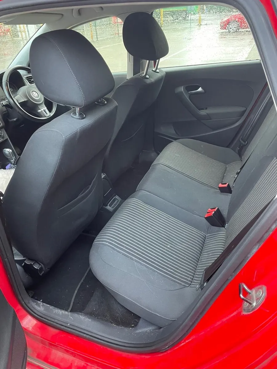 Volkswagen Polo Automatic 2012 - Image 3