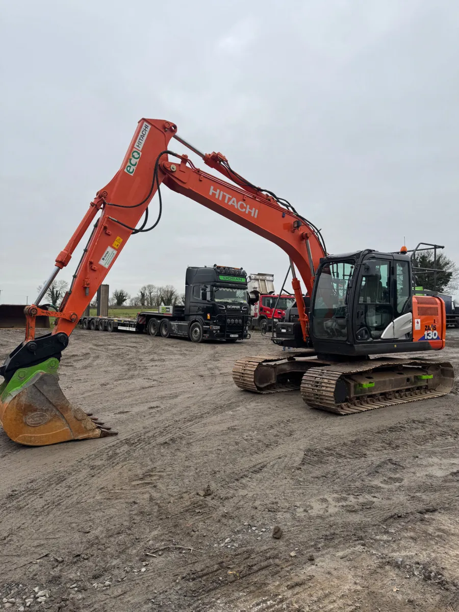 Hitachi 130-6 - Image 3