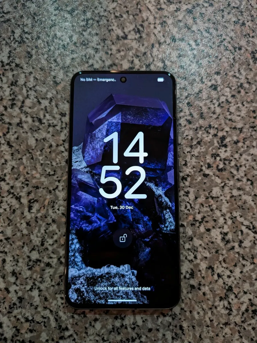 Google pixel 8 128gb - Image 1