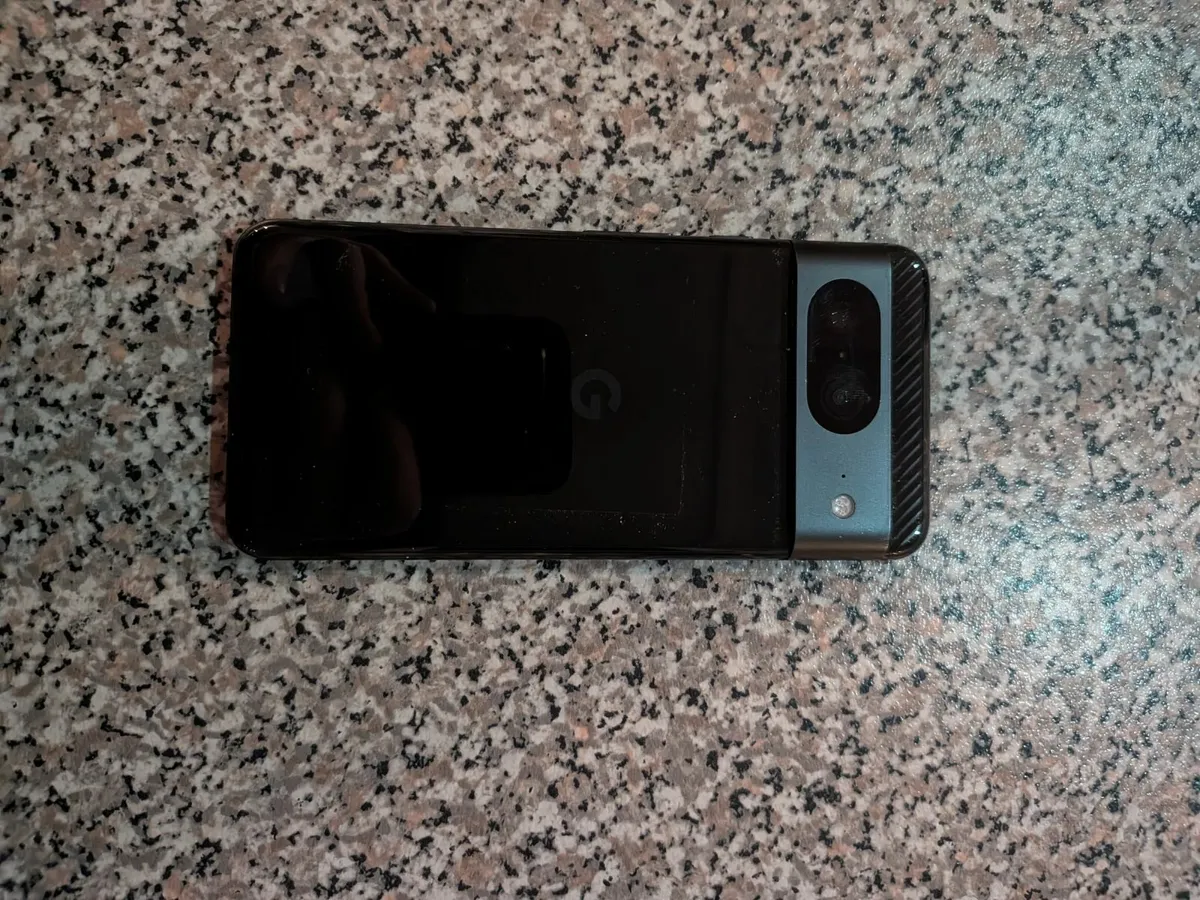 Google pixel 8 128gb - Image 3