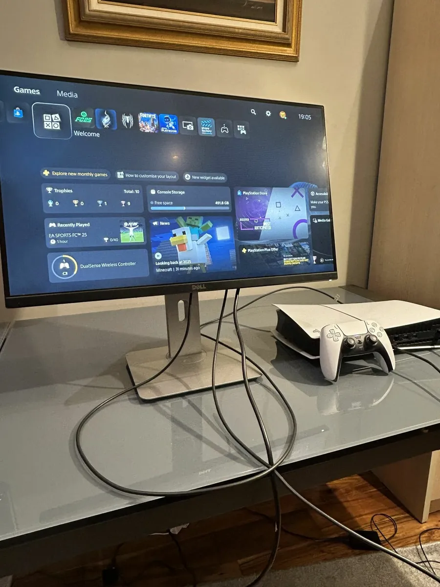 SONY PlayStation 5 Digital Edition & PS5 DualSense - Image 1