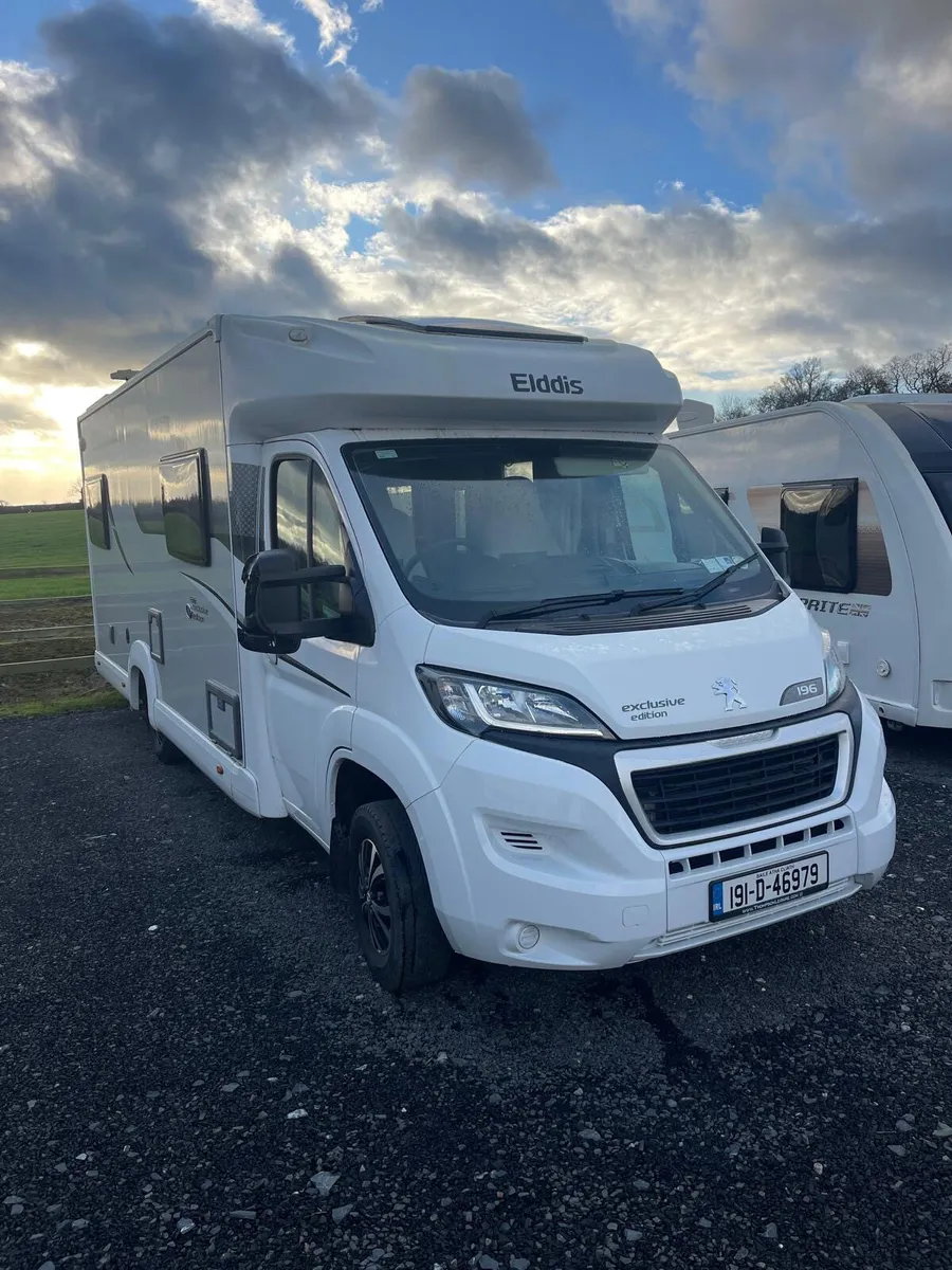 ELDDIS 196 EXCLUSIVE 6 BELTS/6 BERTHS REAR LOUNGE - Image 3