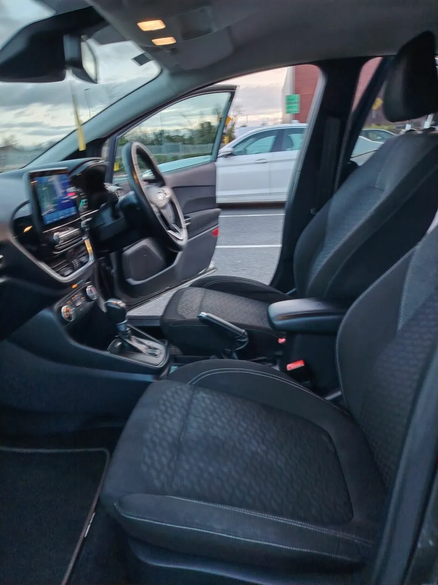 Ford Fiesta 2022 - Image 4