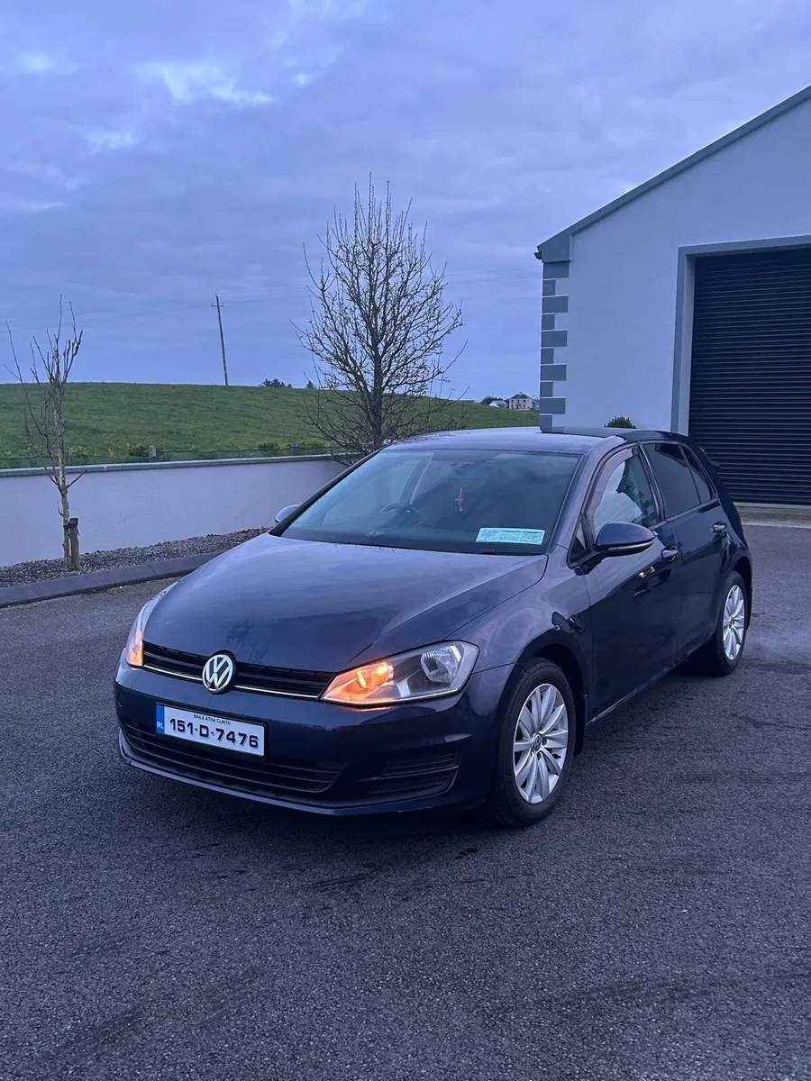 2015 Volkswagen Golf - Image 1